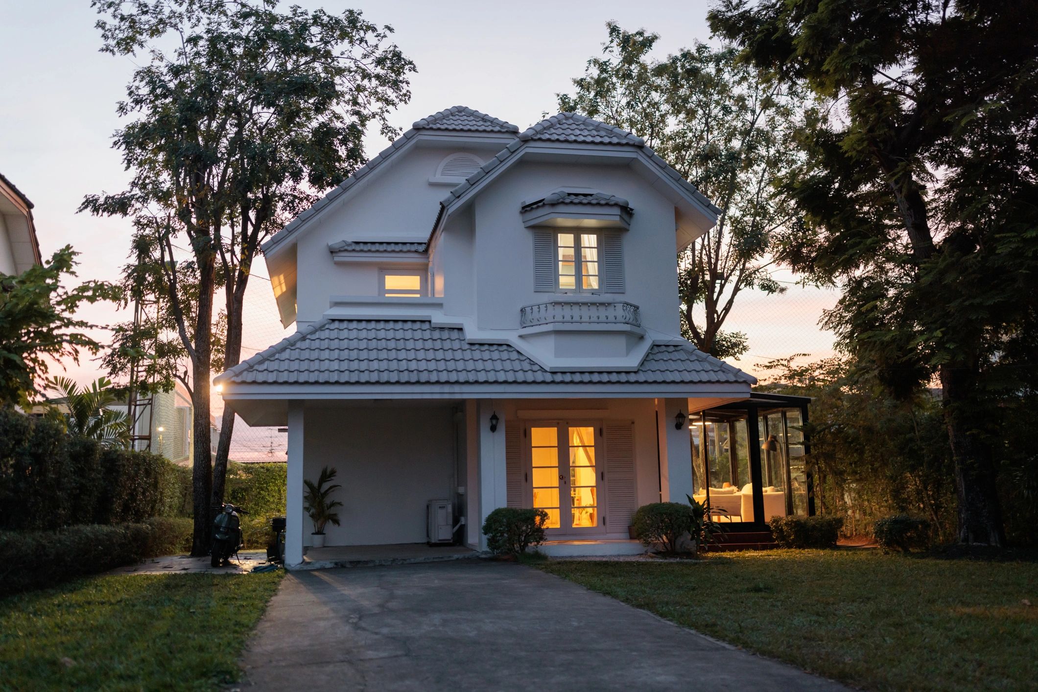 Residential roofing and gutter exterior